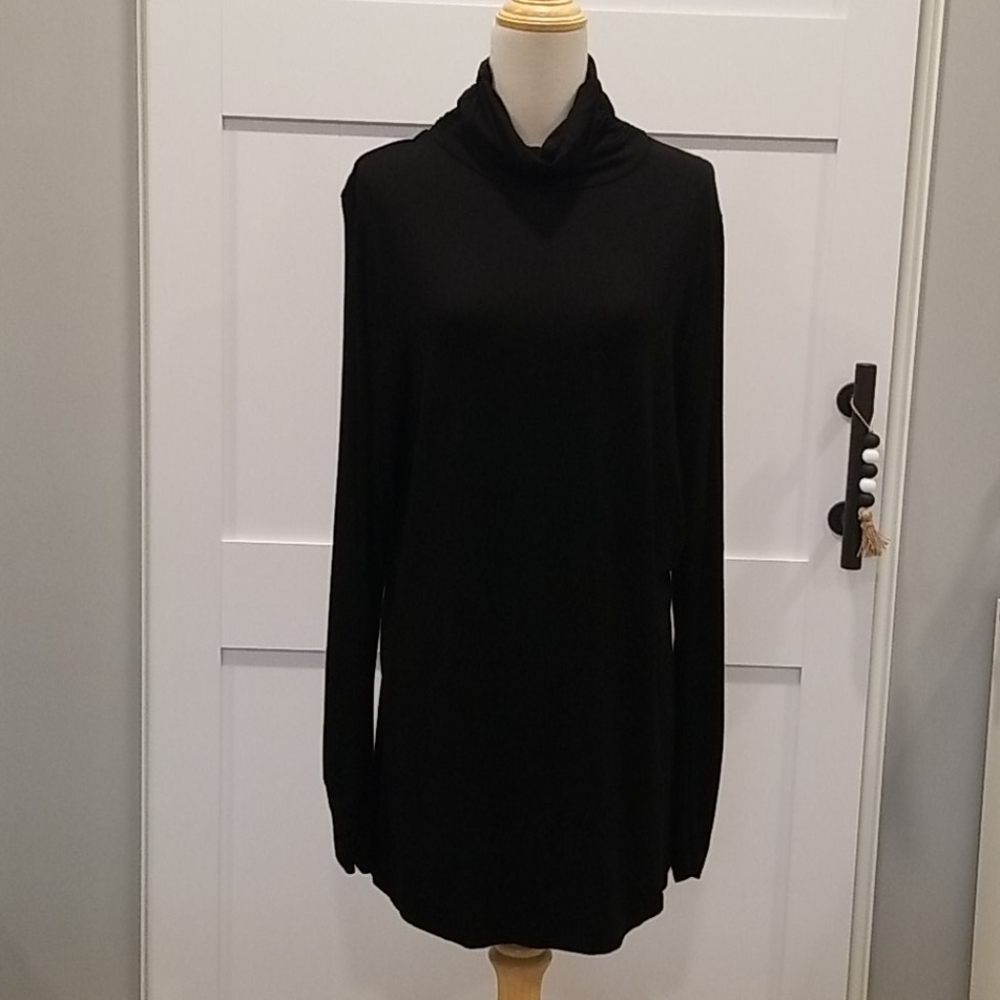 Ruched turtleneck